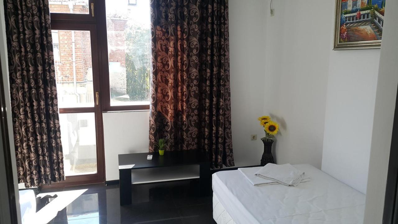 Guest Burgas